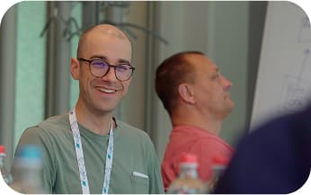 A smiling Gradle team member